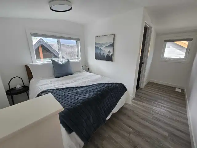 New luxury Canmore 2 bed vacation condo in Alberta in Canada - Image 7