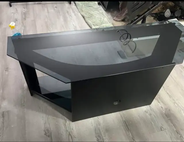tv stand in TV Tables & Entertainment Units in Lethbridge - Image 2
