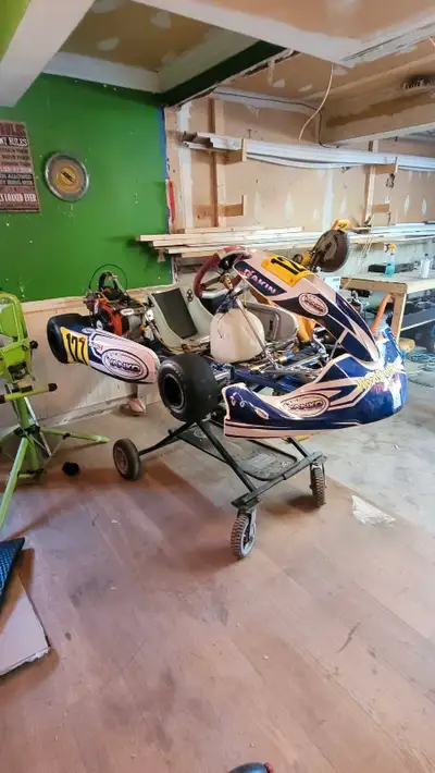 Get ready to experience the thrill of racing with this brand new 2025 Yanko Rocket Kart! *Briggs l02...
