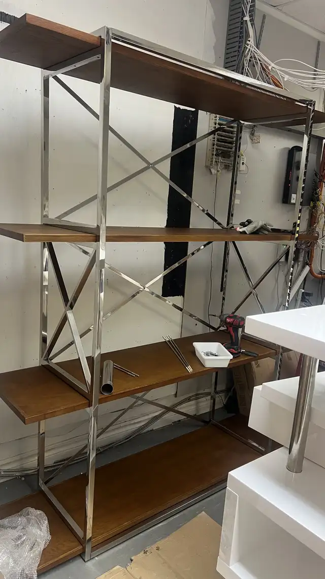 luxury wood shelves  in Bookcases & Shelving Units in Markham / York Region - Image 2