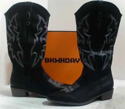 Women's Cowgirl Boots, Sz 9 (Euro 39) Black, View more