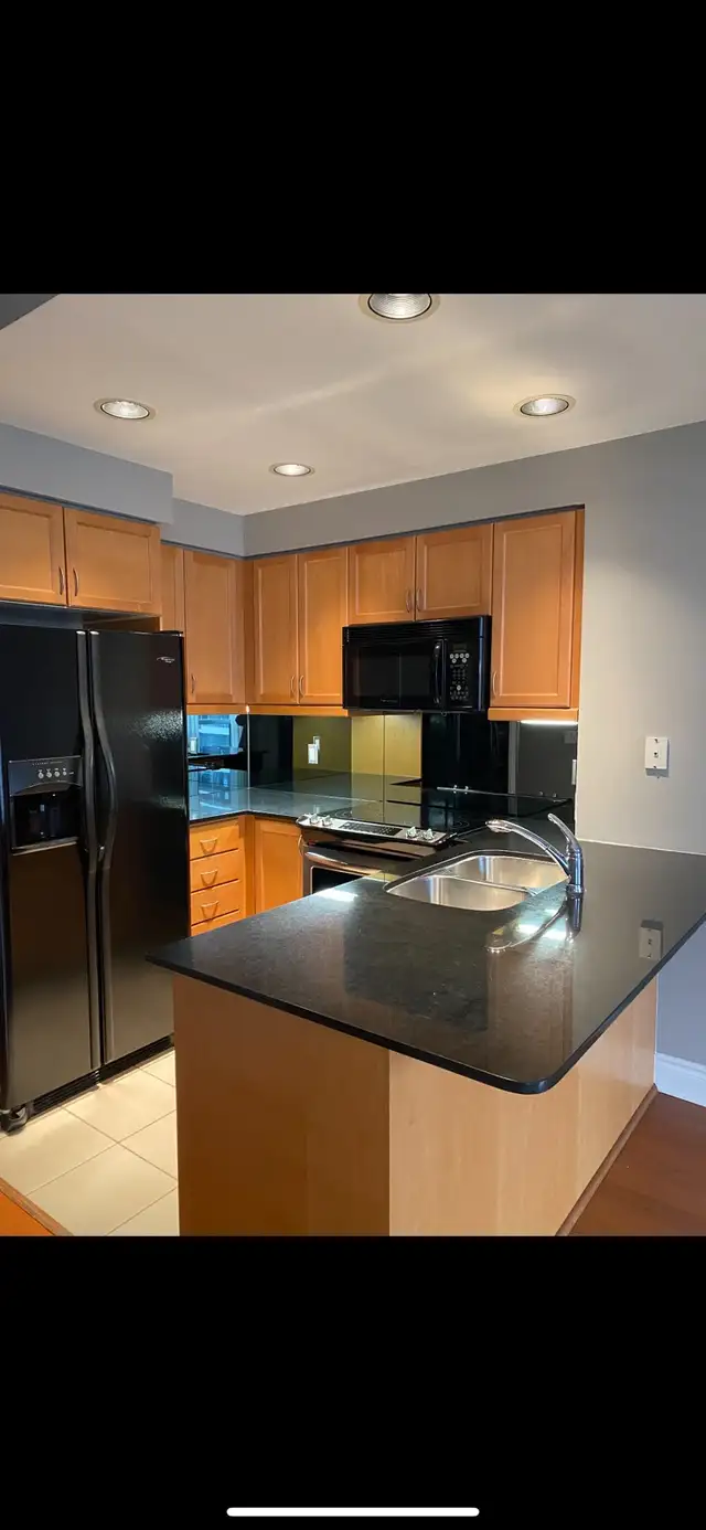 Kitchen Cabinet/Countertop Removal and Disposal Services in Renovations, General Contracting & Handyman in Oakville / Halton Region - Image 3