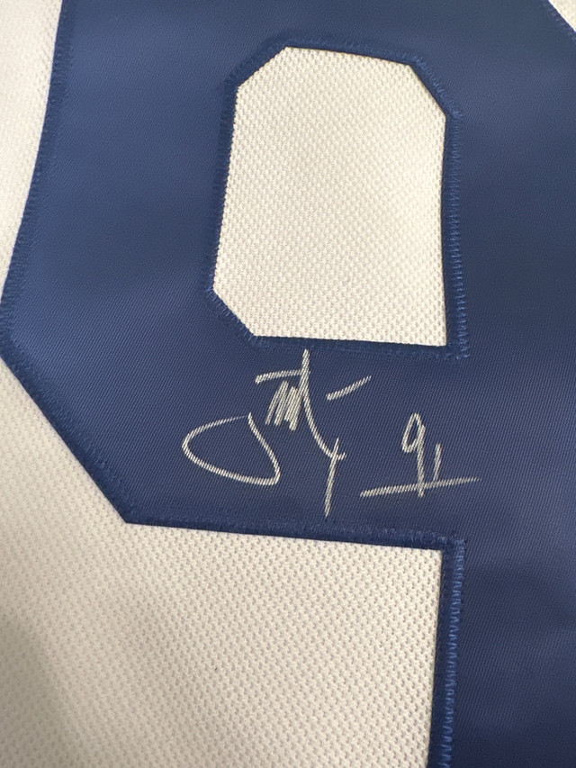 Tavares Signed Jersey in Arts & Collectibles in Mississauga / Peel Region - Image 3