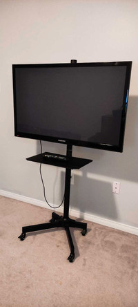 TV Stand On Wheels and Samsung TV "46