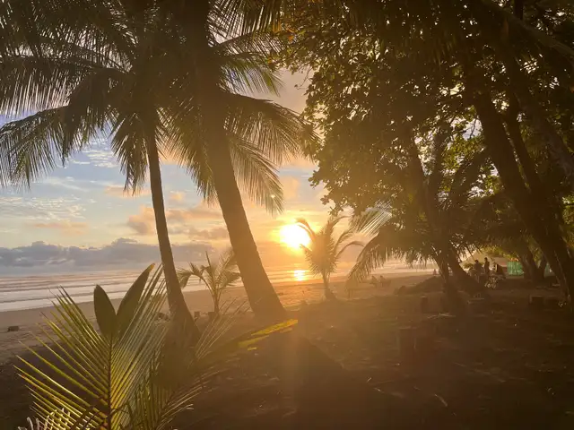 monthly and weekly rental costs rica - pacific in Other Countries in Canada - Image 10