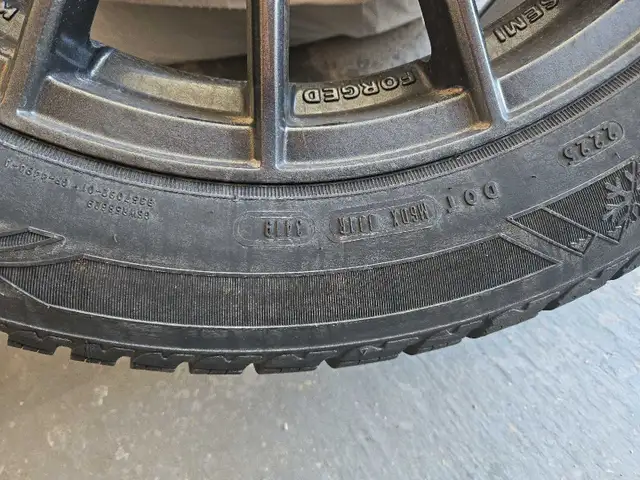 Winter Tires On  18inch rims in Tires & Rims in Oakville / Halton Region - Image 4