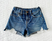 Old Navy High-Waisted Exposed Lace-Pocket Jean Shorts (7T)