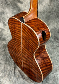 The Sj (small jumbo) by Blackwood Guitar Co. Mallorytown, On.