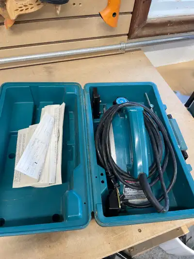 Makita power planer. Used.
