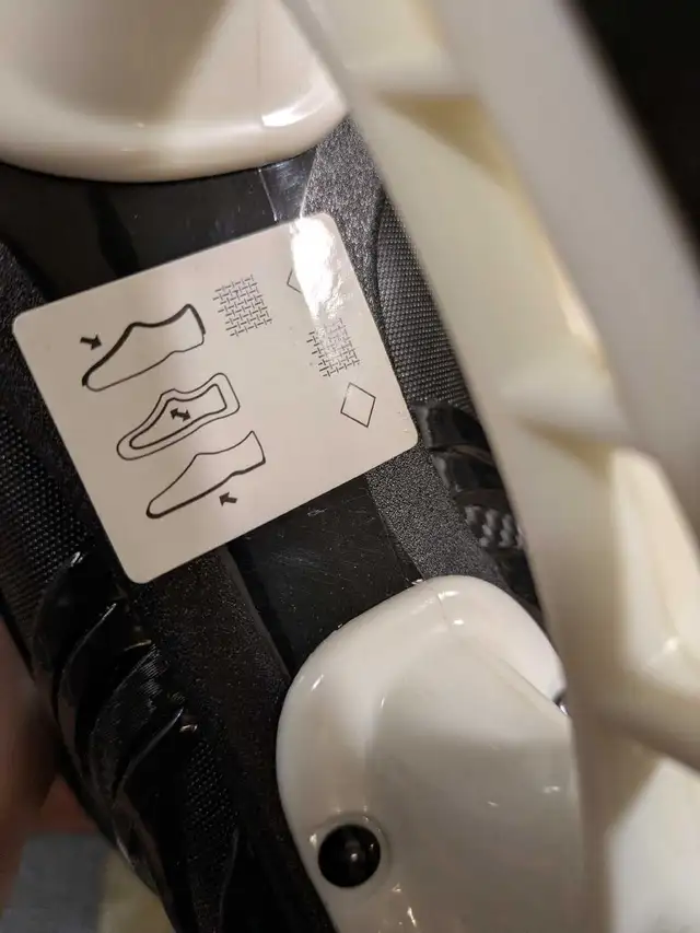 Kids Ice Skates  in Skates & Blades in Markham / York Region - Image 7