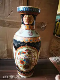 Large Old Asian Satsuma Vase.