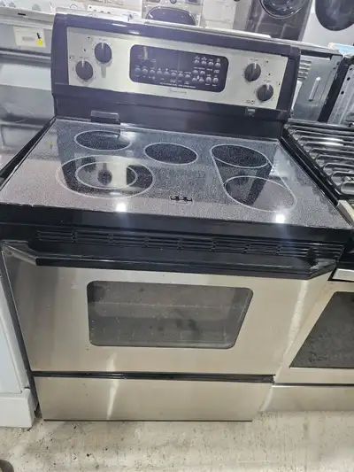 Fully working condition stove oven range Top of the line brand Nothing broken or missing pieces Can...