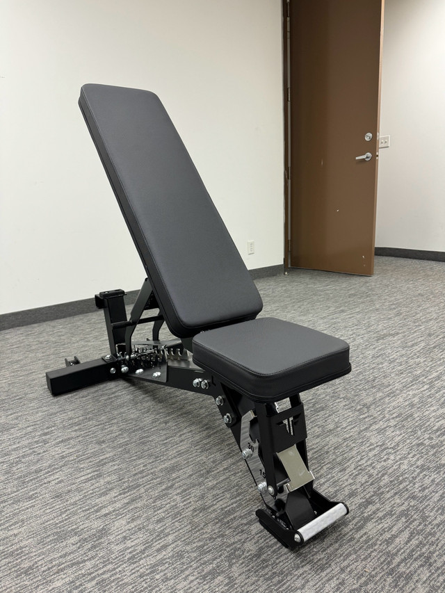 New AB7000 COMMERCIAL GRADE ADJUSTABLE BENCH Exercise Equipment City of Toronto Kijiji Classifieds