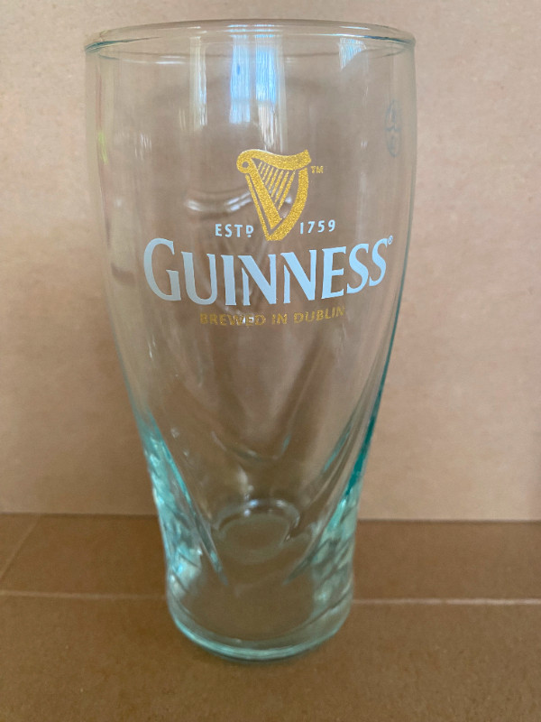 Breweriana - Beer Glass - Guinness (x2) in Arts & Collectibles in City of Toronto - Image 2