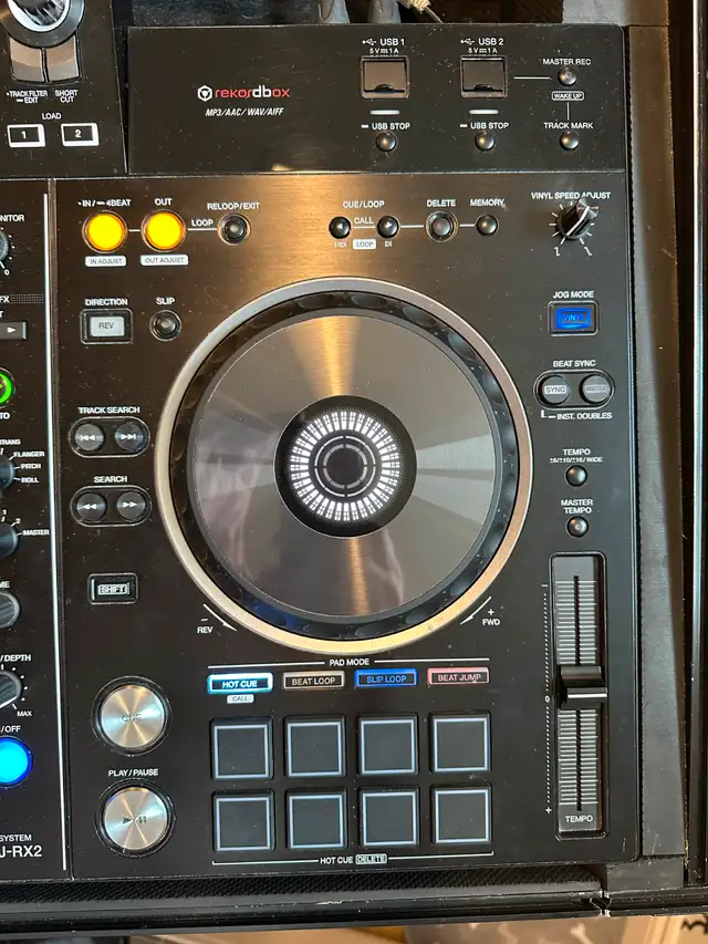 Pioneer DJ XDJ-RX2 2-Channel All-In-One DJ System with Hard Case62863274526338122