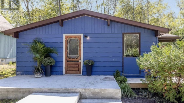 Blue Mountains Seasonal Ski Chalet Rental – 3BR | Hot Tub | in Ontario in Canada - Image 4