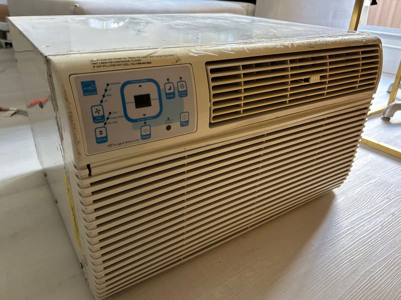 Frigidaire wall sleeve air conditioner unit! | Other | London | Kijiji