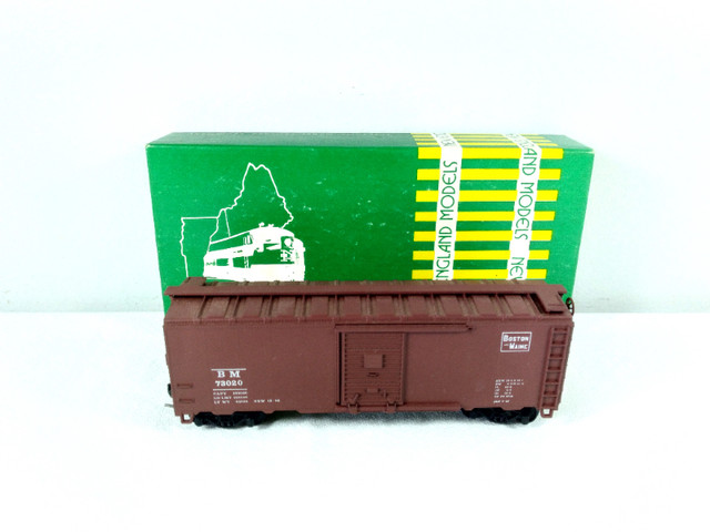 HO Train New England Models B&M Square Herald 40' Box Car #73020 in Hobbies & Crafts in Moncton