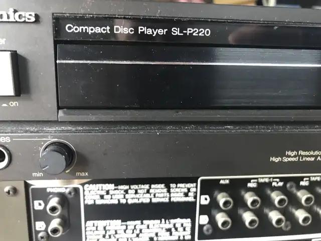 technics sl-p220 CD player in Stereo Systems & Home Theatre in Oakville / Halton Region - Image 2