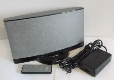 Bose Sounddock Speaker - Series 2 《 plays iPods, no charging 》, View more