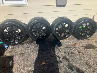 Pneu Pneu d'hiver Nokian Hakkapeliitta 225/50 R17 sur Mag, Compatible avec Honda Accord, Toyota Camr...