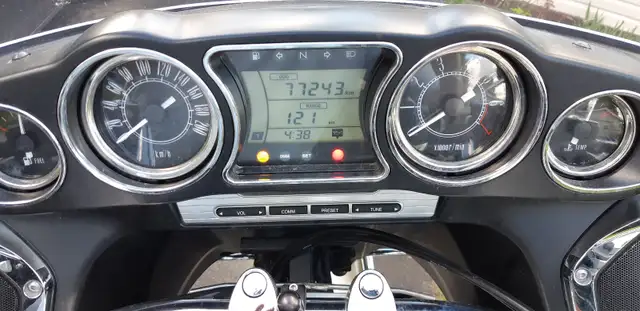 2012 Kawasaki Vulcan 1700 Voyager ABS - $6500 in Touring in Ottawa - Image 4