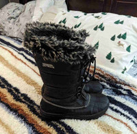 Rugged outback women's size 10 winter boots 