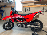 2023 GasGas SM700 SuperMoto - Only 900KM