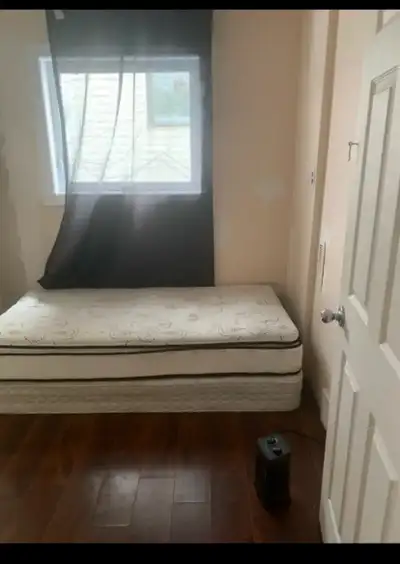 Private room for rent available in 3 bdrm house