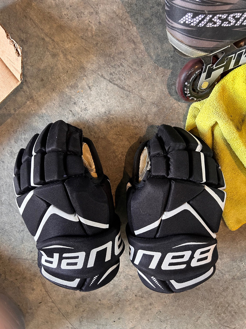 Hockey gear Hockey Calgary Kijiji