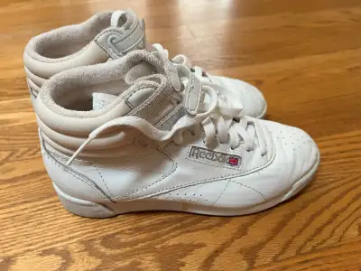 Reebok Women Sports Shoes (Size 6.5), View more