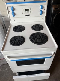 24” FRIGIDAIRE ELECTRIC SLIDE IN COIL TOP STOVE APARTMENT SIZE City of Toronto Toronto (GTA) Preview