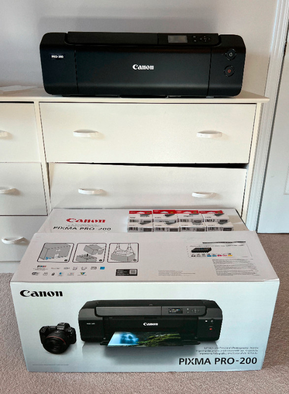 Imprimante Canon Pixma Pro-200 Photo Printer in Other in Gatineau - Image 4