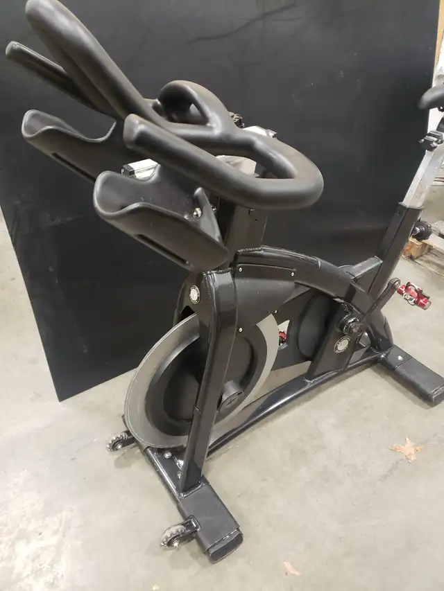 Schwinn Stationary Bike in Exercise Equipment in Delta/Surrey/Langley - Image 5