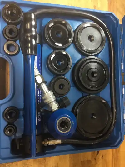 Hydraulic Electrical  Knockout set 1/2  to 4”  slightly used, View more