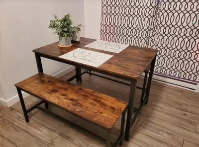 Table à manger + bancs, View more