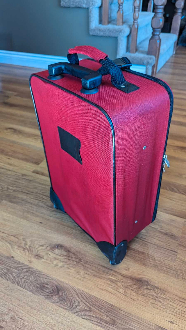 Carry-on Suitcase with Wheels in Women's - Bags & Wallets in Red Deer - Image 2