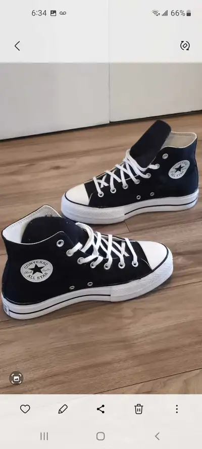 WOMEN'S CONVERSE ALL STAR SIZE 10 USED 3 TIMES TOP QUALITY, View more