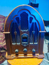 G.E. Vintage Looking Radio.