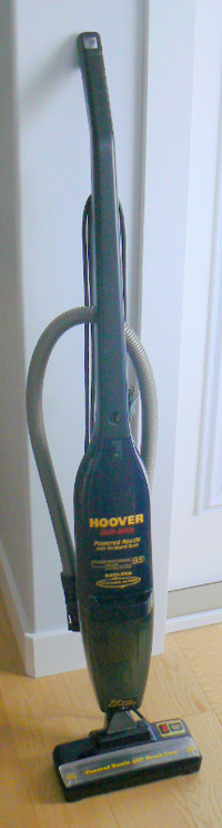 Hoover Lightweight Bagless Upright Vacuum