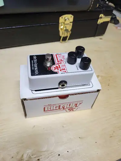 Electro Harmonics nano big muff pedal, View more