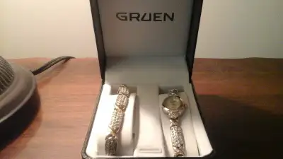 Watch: Hard Rock Cafe,Timex,Citizen,Bulova,Gruen, etc, View more