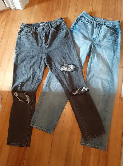 women/teen jeans size 4 & 27, View more