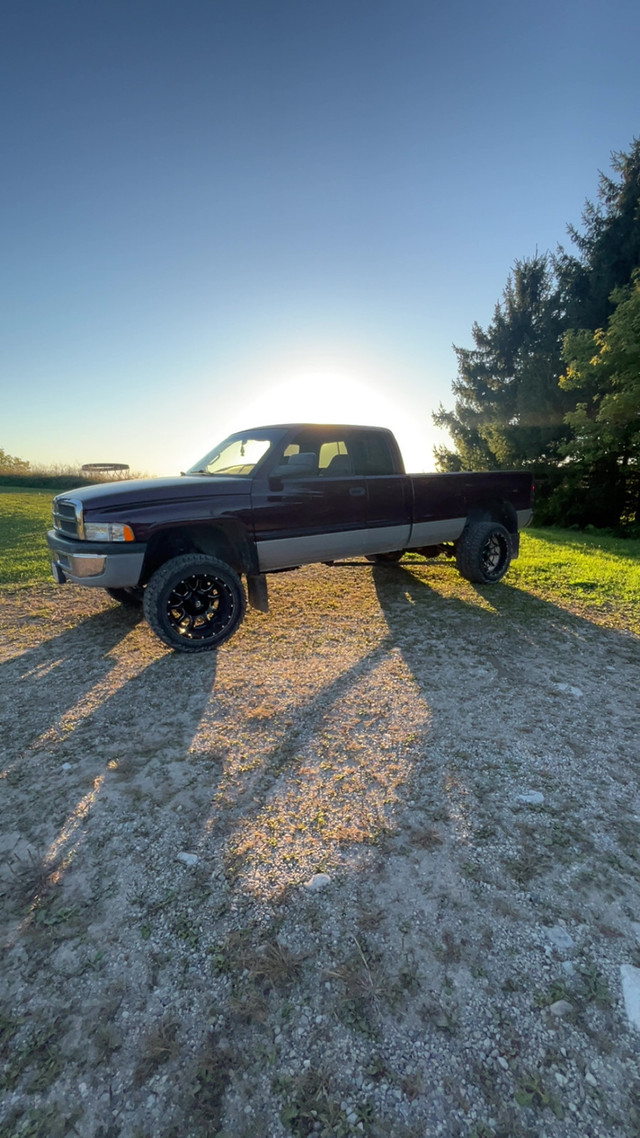 dodge ram 2500 in Cars & Trucks in Owen Sound