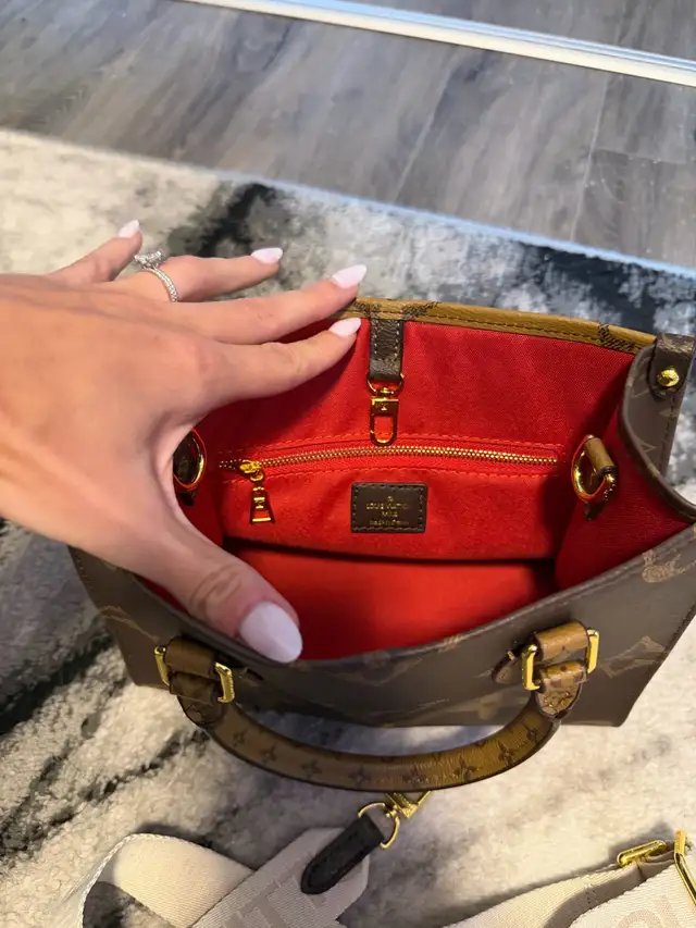 Brand New Louis Vuitton 1:1 Rep. in Women's - Bags & Wallets in Kitchener / Waterloo - Image 6