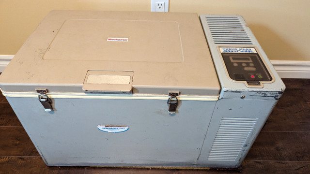 Réfrigérateur congélateur 12 DC et AC dans Autre  à Lévis