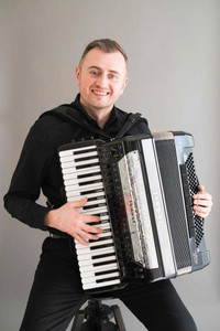 Accordion Player for Your Event