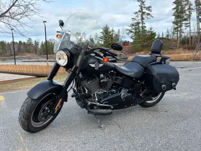 Like New 2017 Fat Boy S with 7,500km with Plenty of Options • V&H Pipes • Chipped and Tuned • Remova...