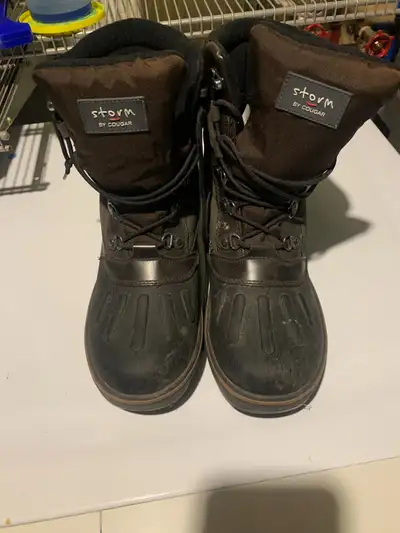 Women's Black Waterproof Winter Boots (size 9), View more