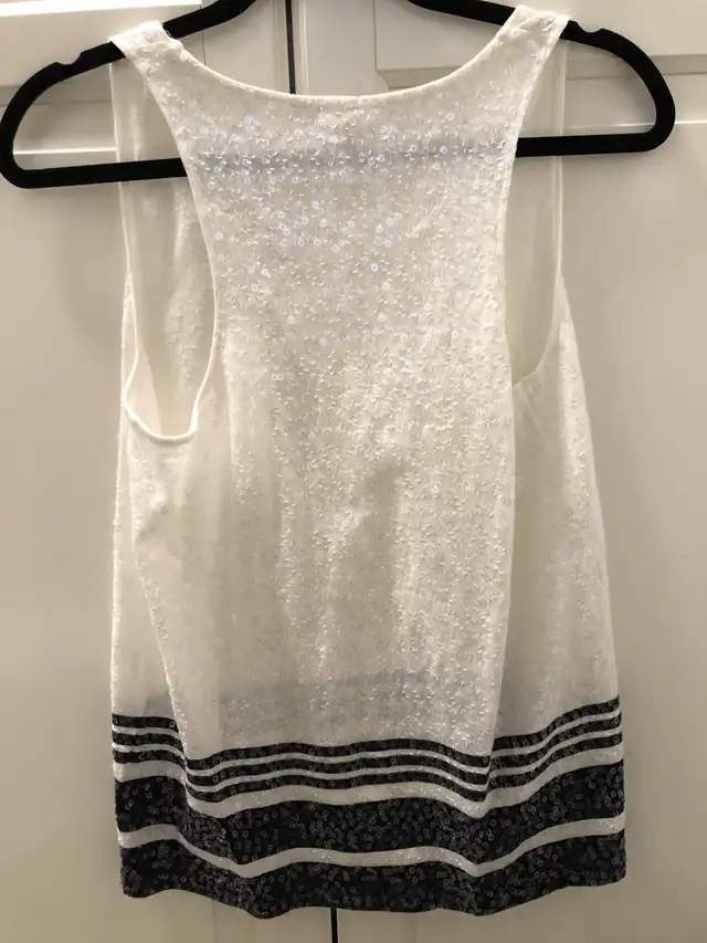 JCrew size M brand new sequenced sleeveless tops in Women's - Tops & Outerwear in City of Toronto - Image 8